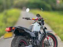https://riyasewana.com/uploads/yamaha-tw-200-3022293522053.jpg