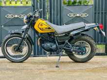 https://riyasewana.com/uploads/yamaha-tw-200-3022473913503.jpg
