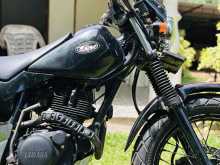 https://riyasewana.com/uploads/yamaha-tw-200-811225322083.jpg