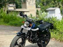 Yamaha TW 2014 Motorbike