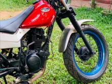 Yamaha TW 2003 Motorbike
