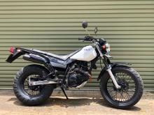 Yamaha TW 2012 Motorbike