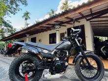Yamaha TW 2013 Motorbike