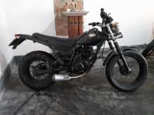 https://riyasewana.com/uploads/yamaha-tw200-1814060213732.jpg