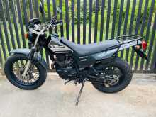 https://riyasewana.com/uploads/yamaha-tw200cc-original-1518313513443.jpg