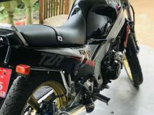 https://riyasewana.com/uploads/yamaha-tzr-125-16310424883.jpg