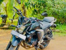 Yamaha V2 Balck 2018 Other