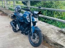 Yamaha V4 2025 Motorbike