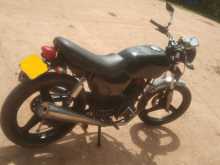 https://riyasewana.com/uploads/yamaha-valetta-125-15953321092.jpg