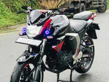 Yamaha Version 2.0 2019 Motorbike