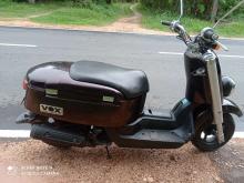 https://riyasewana.com/uploads/yamaha-vox-301152566504.jpg