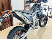 https://riyasewana.com/uploads/yamaha-wr-1812504913903.jpg