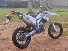 https://riyasewana.com/uploads/yamaha-wr-250r-2312381213083.jpg