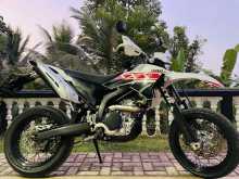 https://riyasewana.com/uploads/yamaha-wr250x-1919575122173.jpg