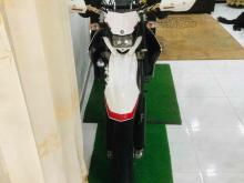 https://riyasewana.com/uploads/yamaha-wr250x-271250125001.jpg