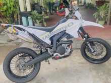 https://riyasewana.com/uploads/yamaha-wrx-250-128503422843.jpg