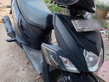https://riyasewana.com/uploads/yamaha-yamaha-121355426653.jpg