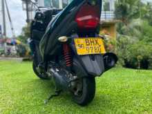 https://riyasewana.com/uploads/yamaha-yamaha-2413015913074.jpg