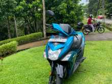 https://riyasewana.com/uploads/yamaha-yamaha-2413015913513.jpg