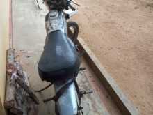 https://riyasewana.com/uploads/yamaha-yamaha-41859421752.jpg