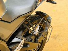 https://riyasewana.com/uploads/yamaha-yamaha-r15-171327116435.jpg