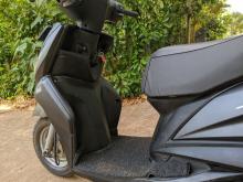 https://riyasewana.com/uploads/yamaha-yamaha-ray-1017274319595.jpg