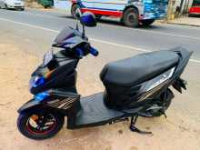 https://riyasewana.com/uploads/yamaha-yamaha-ray-111836524962.jpg