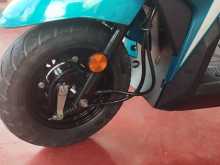 https://riyasewana.com/uploads/yamaha-yamaha-ray-1415420113423.jpg