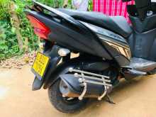 https://riyasewana.com/uploads/yamaha-yamaha-ray-2219454313644.jpg