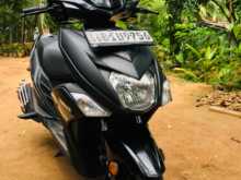 https://riyasewana.com/uploads/yamaha-yamaha-ray-2219454313912.jpg