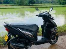 https://riyasewana.com/uploads/yamaha-yamaha-ray-2515412113352.jpg