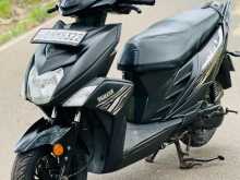 Yamaha Ray Zr 2019 Motorbike