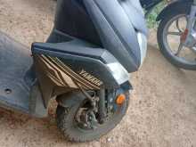https://riyasewana.com/uploads/yamaha-yamaha-ray-301948074792.jpg