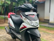 Yamaha Ray ZR 2015 Motorbike