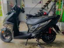 Yamaha Ray Zr 2018 Motorbike