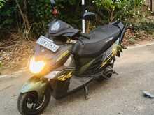 https://riyasewana.com/uploads/yamaha-yamaha-ray-919173214003.jpg