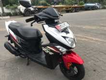 Yamaha Ray Zr 2018 Motorbike