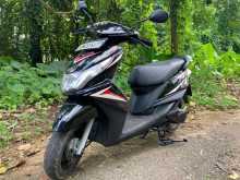 Yamaha Ray 2015 Motorbike