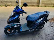 Yamaha ZR 2016 Motorbike