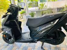 https://riyasewana.com/uploads/yamaha-yamaha-zr-42215354753.jpg