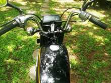 https://riyasewana.com/uploads/yamaha-yb-4934361105.jpg
