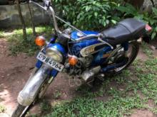 Yamaha YB100 1986 Motorbike