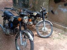 Yamaha YB100 1990 Motorbike