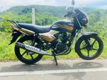 Yamaha YBR 2015 Motorbike