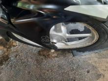 https://riyasewana.com/uploads/yamaha-ybr125-281245076566543.jpg