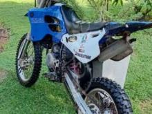 Yamaha YZ 2002 Motorbike