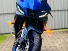 Yamaha YZF-R15 2025 Motorbike