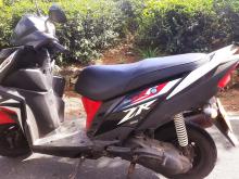 https://riyasewana.com/uploads/yamaha-zr-1010454319852.jpg