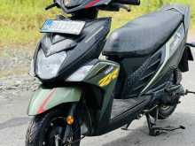 https://riyasewana.com/uploads/yamaha-zr-1121301722392.jpg