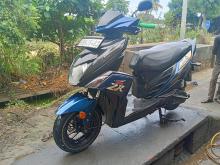 Yamaha ZR 2018 Motorbike